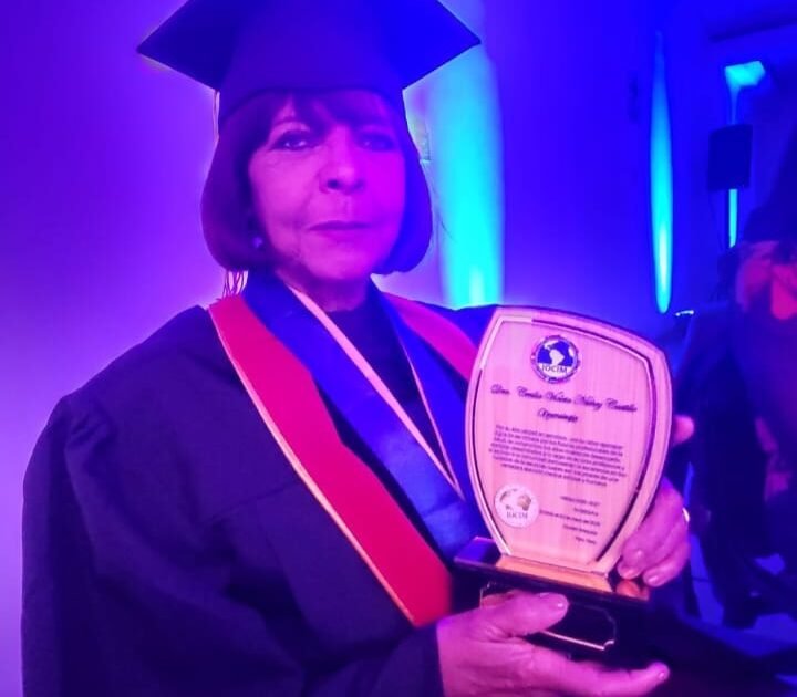 Neumóloga dominicana recibe máxima distinción de la OICIM en congreso internacional