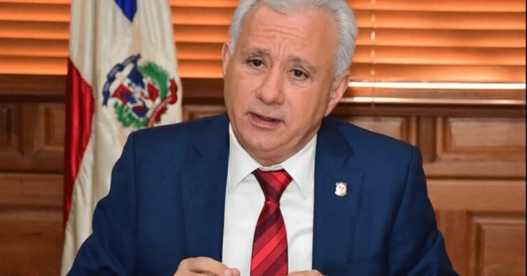 Tavares Guzmán rompe con la línea partidaria y cuestiona promesas del PRM
