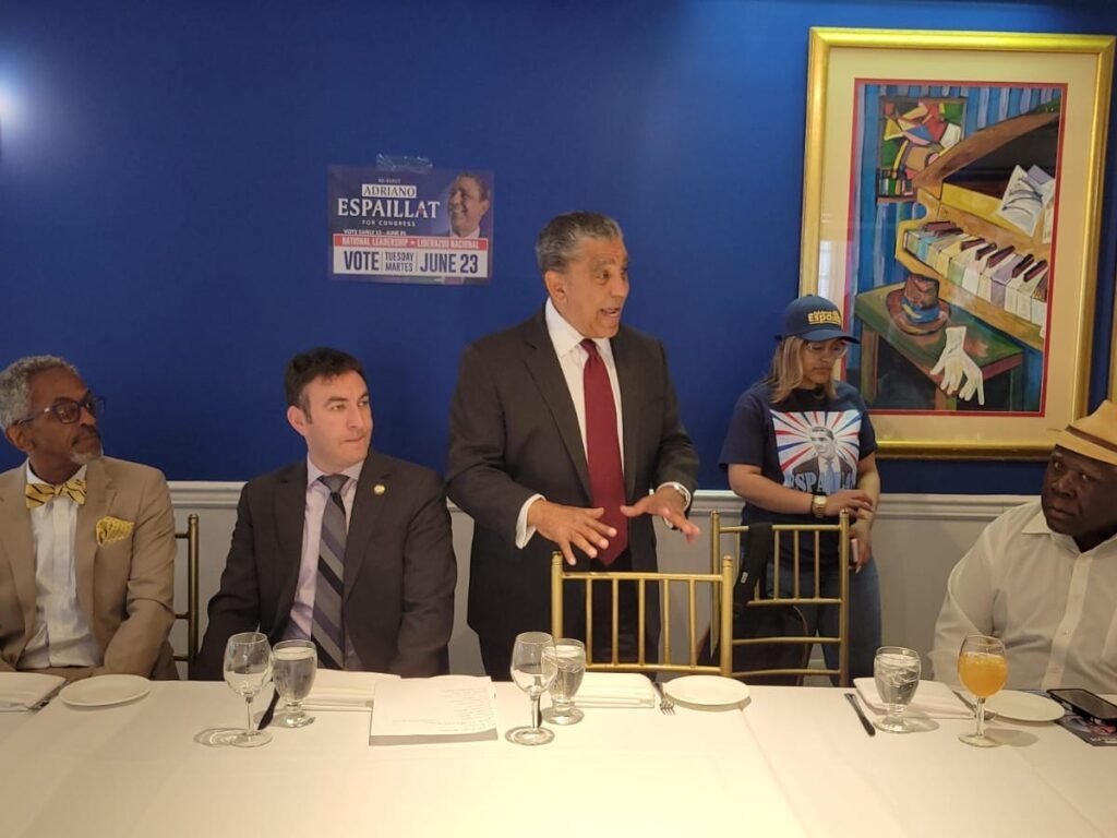 Espaillat exige más inversión federal para atender fallas urgentes en NYCHA