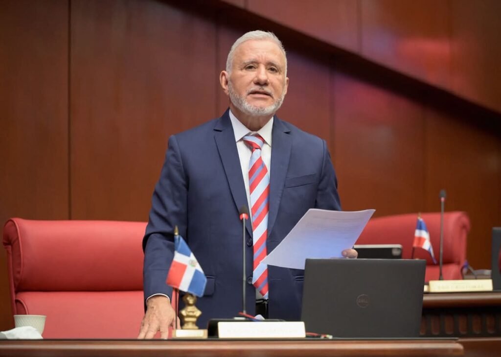 Salida de Antonio Taveras del bloque del PRM expone fisuras por reformas pendientes y cuestionamientos a la gestión