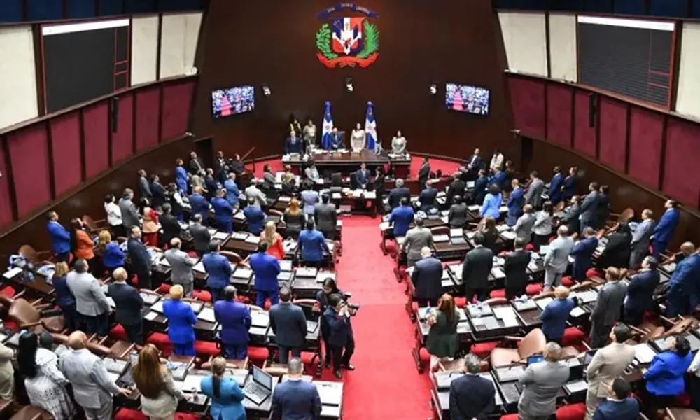 Cinco proyectos en favor de las madres permanecen sin aprobación en el Congreso en el cuatrienio 2024-2028