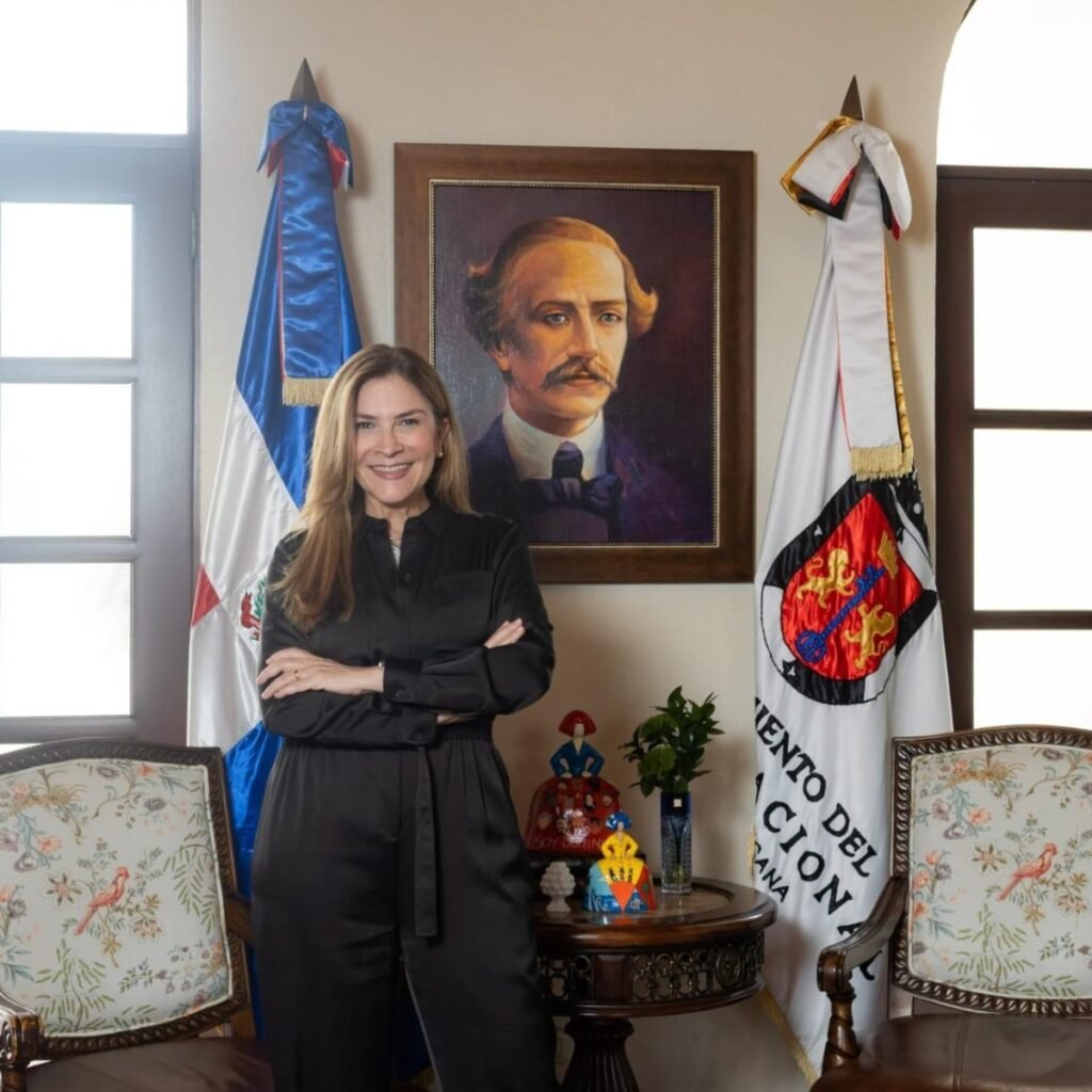 Carolina Mejía encabeza de nuevo la valoración entre alcaldes capitalinos y crece el escrutinio sobre su gestión