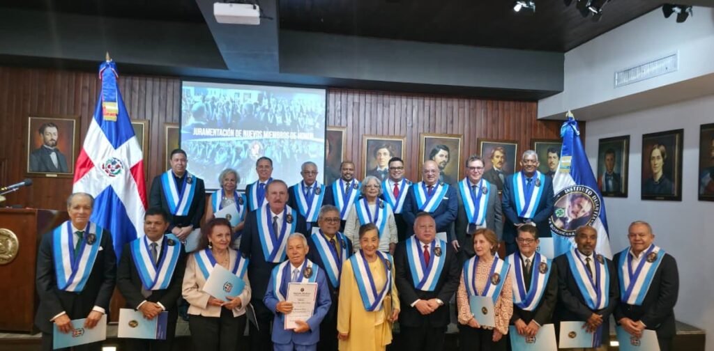 Instituto Duartiano denuncia fallas en el uso del Escudo Nacional en oficinas del Estado