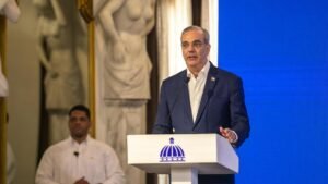 Abinader somete reforma al Código Civil para unificar la vigencia de las leyes en Santo Domingo