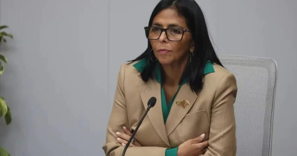 Delcy revisa contratos petroleros y guarda reserva sobre inversionistas antes de viajar a India