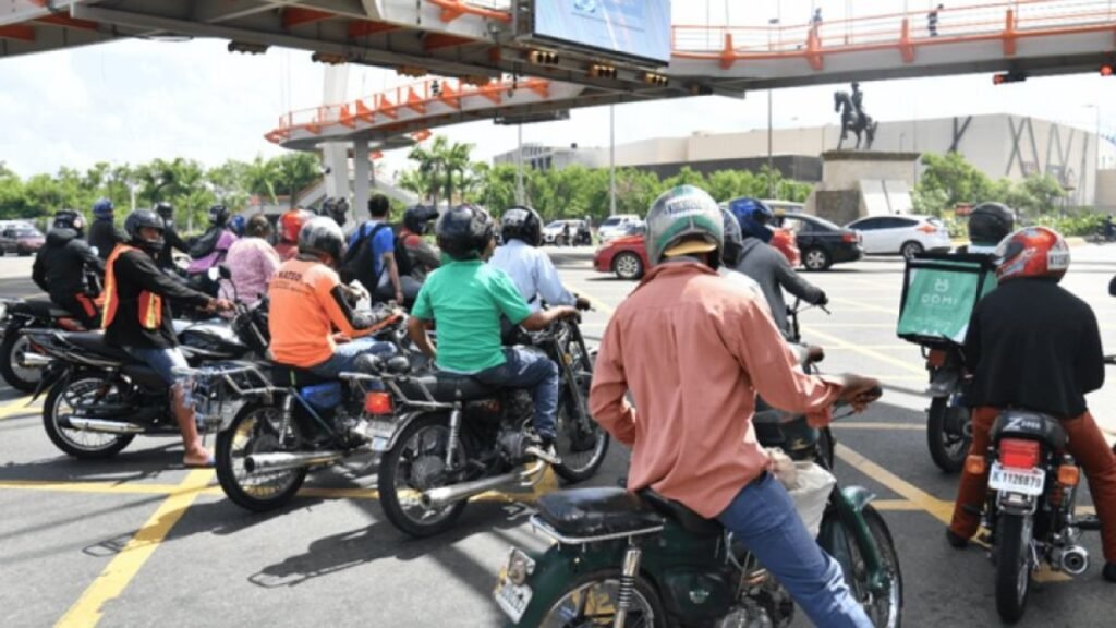 La presión sobre los motoristas no logra frenar el desorden vial
