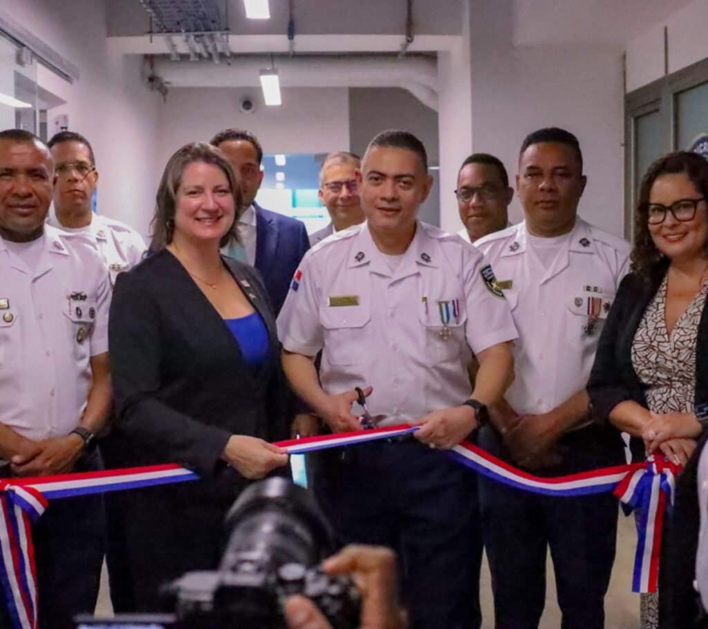 Policía inaugura centro de ciberinteligencia en medio de mayores exigencias sobre su uso digital