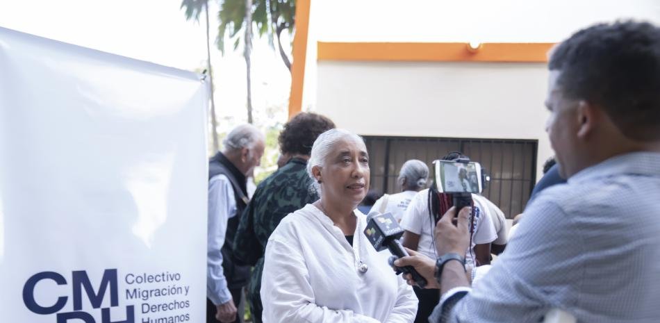 Más de 1,000 firmas piden eliminar el protocolo migratorio en hospitales