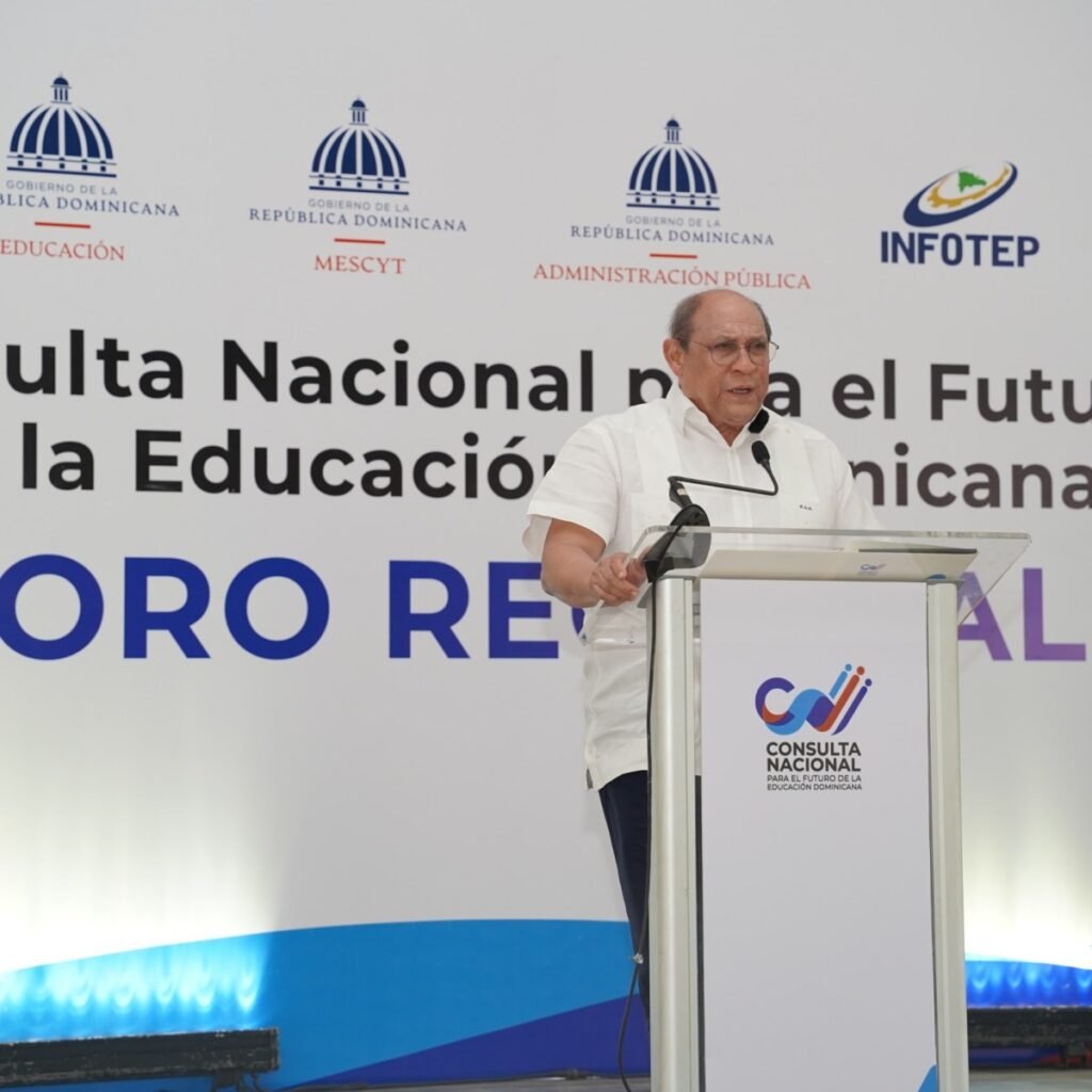 UCATEBA acoge foro educativo en Barahona y reaviva el debate sobre los retos del sistema ante el impulso del Sur