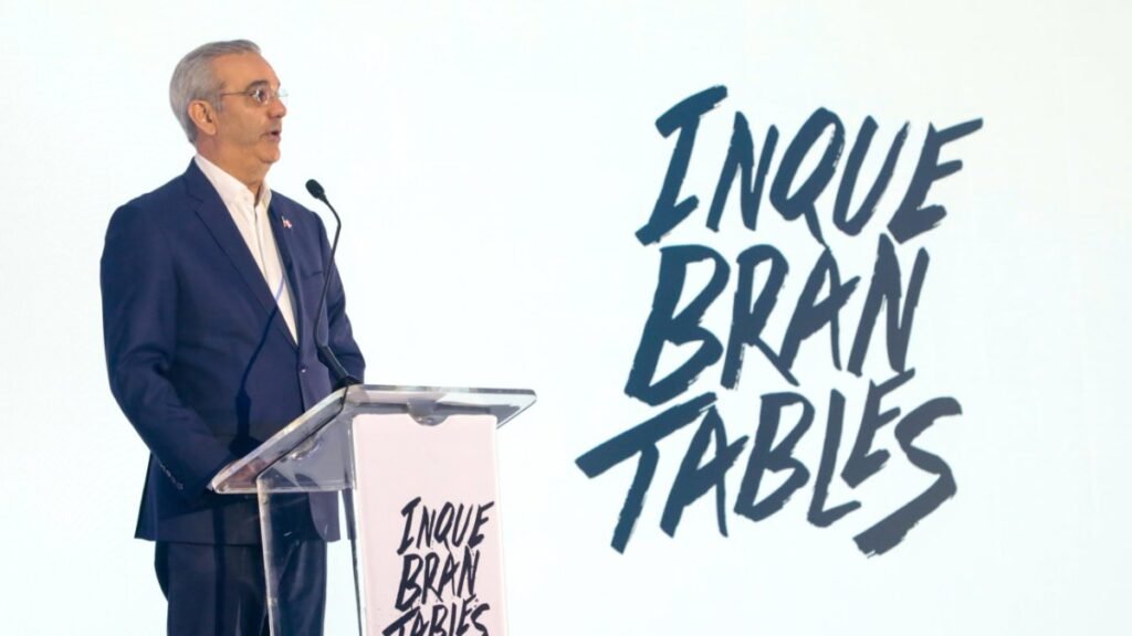 Abinader presenta “Inquebrantables” y pone el foco en juventud, prevención y fondos recuperados