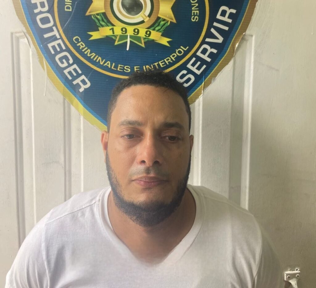En Monte Plata detienen a imputado por homicidio que era requerido por dos órdenes de arresto