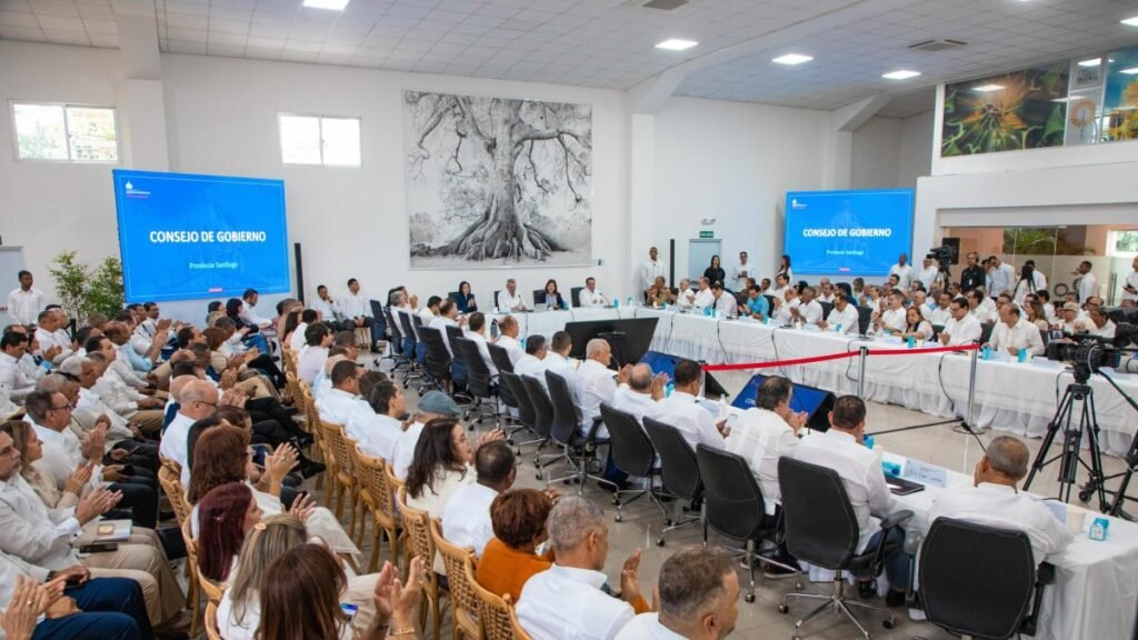 Abinader encabeza en Santiago balance de 200 obras y compromisos oficiales