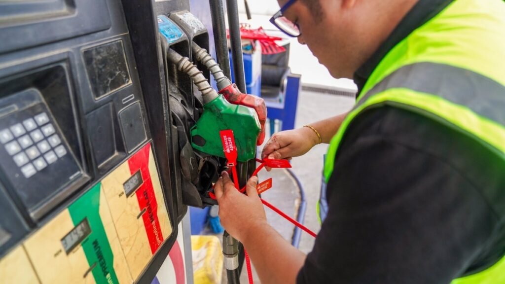 Gobierno atribuye a la crisis externa las alzas en combustibles en medio de presión por explicaciones