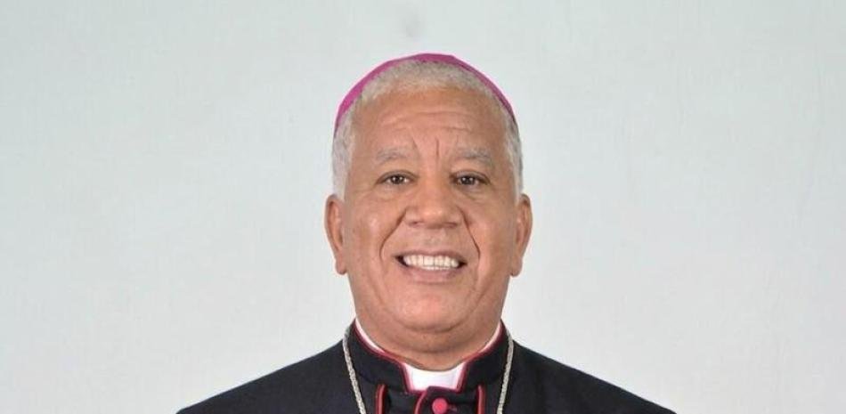 Barahona queda en el centro tras el traslado de monseñor Romero Cárdenas a La Vega