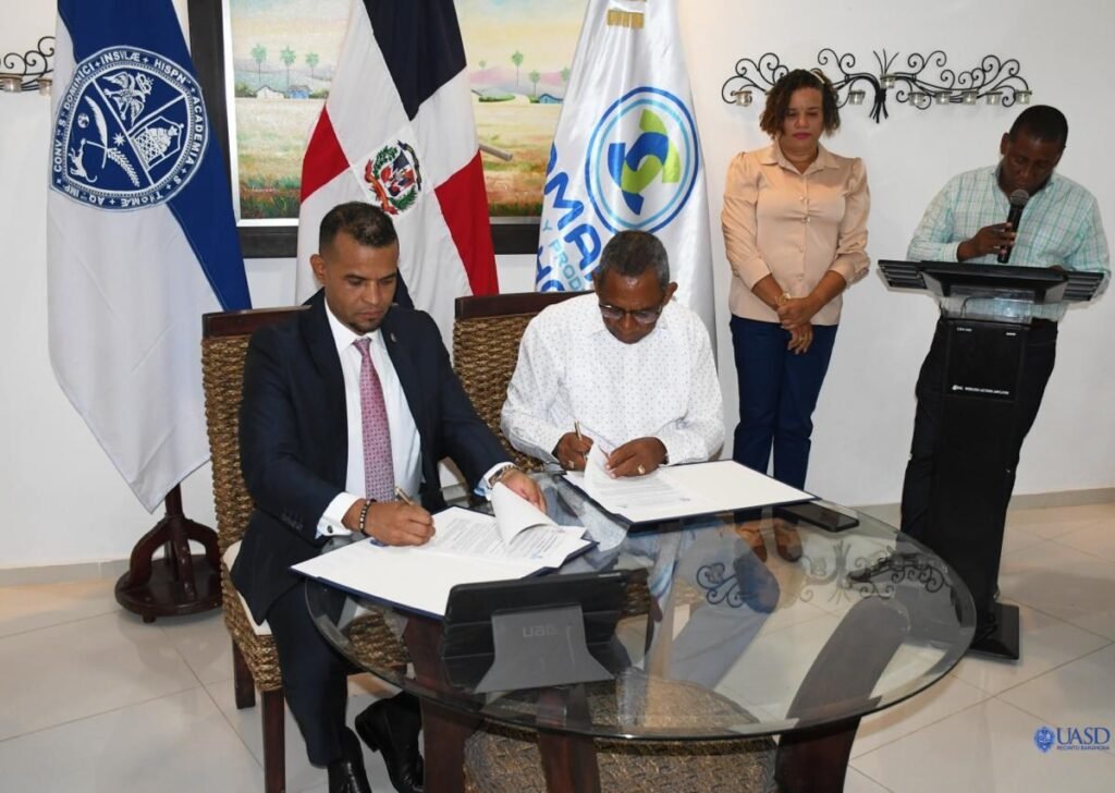 UASD Barahona y Cámara de Comercio acuerdan cooperación para impulsar desarrollo sostenible