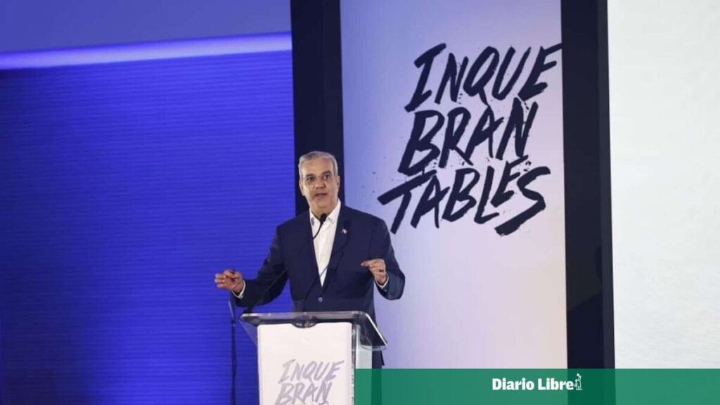 Abinader presenta “Inquebrantables” como plataforma nacional para la juventud
