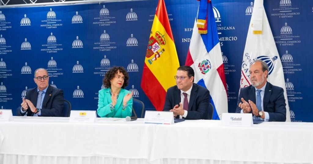 MICM y Banco Sabadell sellan acuerdo para impulsar inversión española en República Dominicana