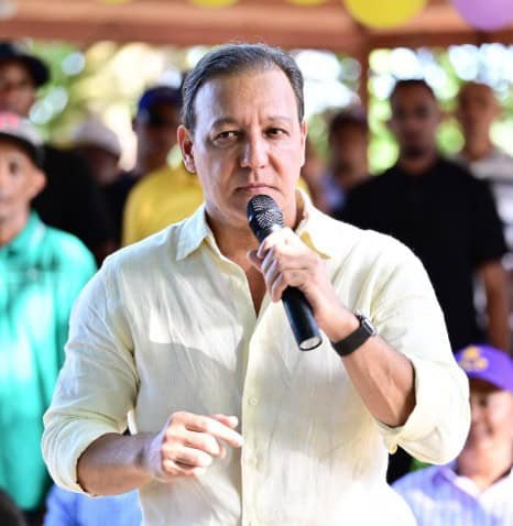 Abel Martínez critica la propuesta oficial de captar hasta RD$50 mil millones y pide frenar el gasto estatal