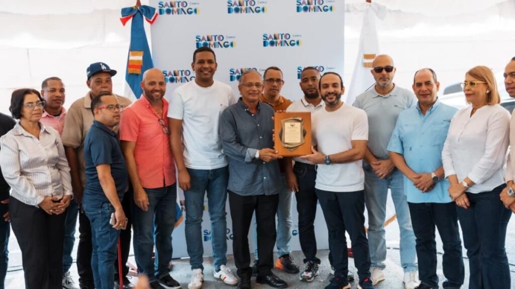 Operativo médico y entrega de alimentos revelan carencias vigentes en 30 de Mayo