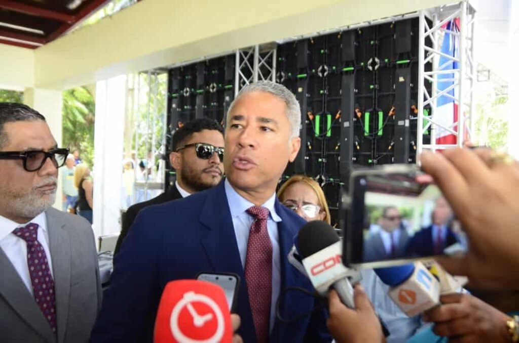 Coraasan prevé RD$15 mil millones para ampliar agua potable y saneamiento en Santiago