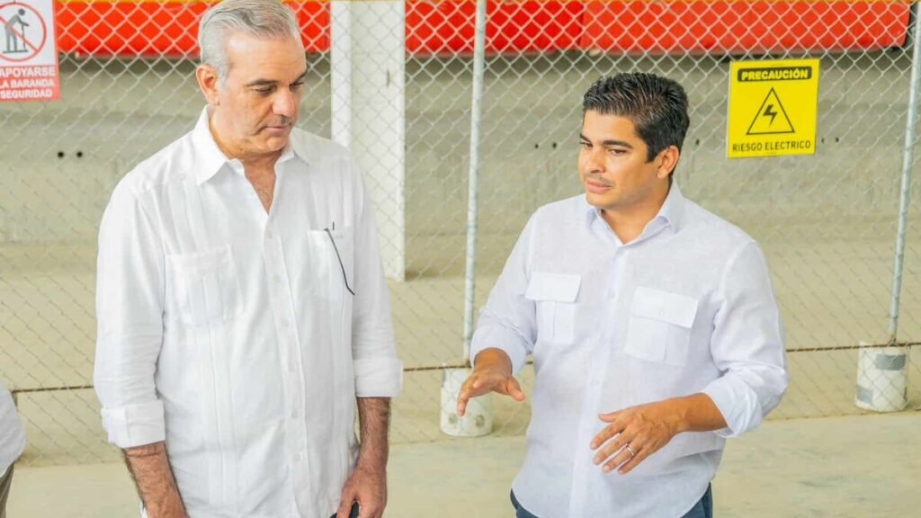 Abinader supervisa el Monorriel de Santiago mientras el Gobierno mantiene diciembre como meta de inicio