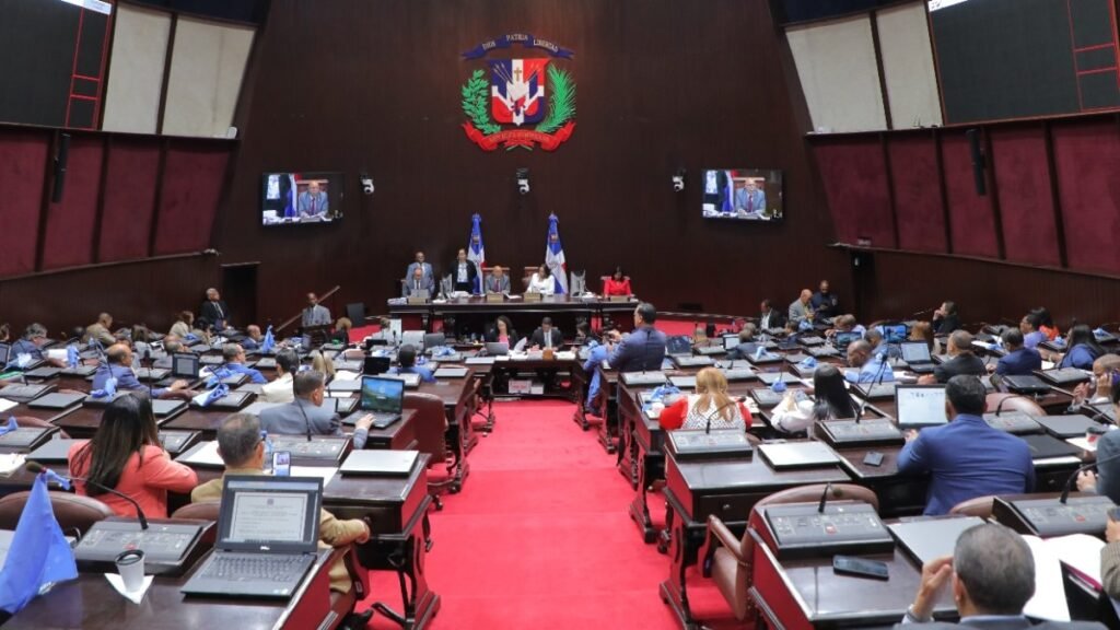 Reforma laboral sigue sin salida y el Congreso la devuelve a comisión