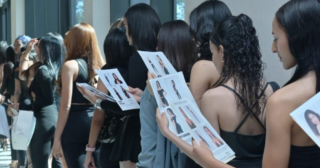 Alcalde de Santiago asiste al casting de Santiago Fashion City y pone el foco en el apoyo institucional