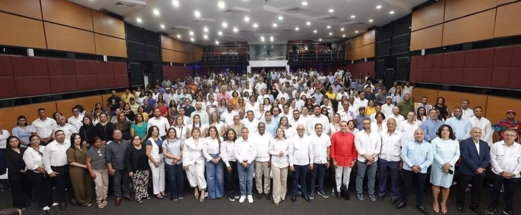 PRM en La Vega refuerza su defensa del Gobierno con una jornada de formación