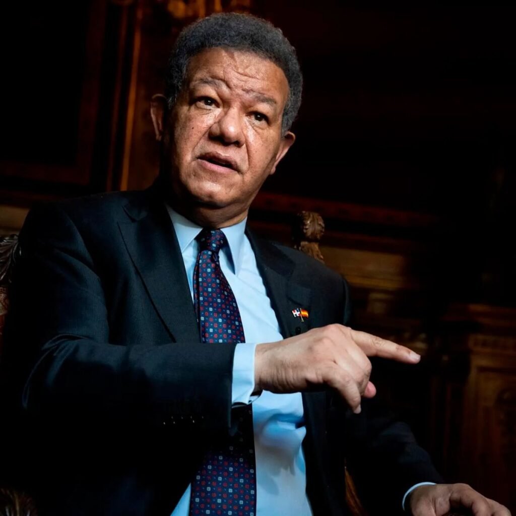 Leonel dice que las protestas reflejan el costo de las medidas oficiales y la indignación social
