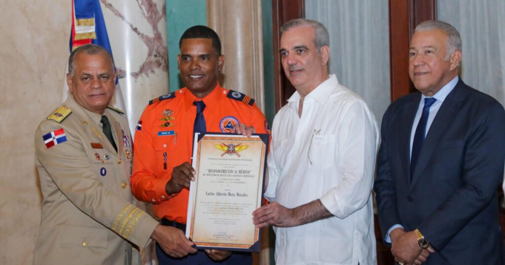 Venezuela distingue a República Dominicana por la ayuda tras los terremotos y Abinader reconoce a la misión Quisqueya Solidaria