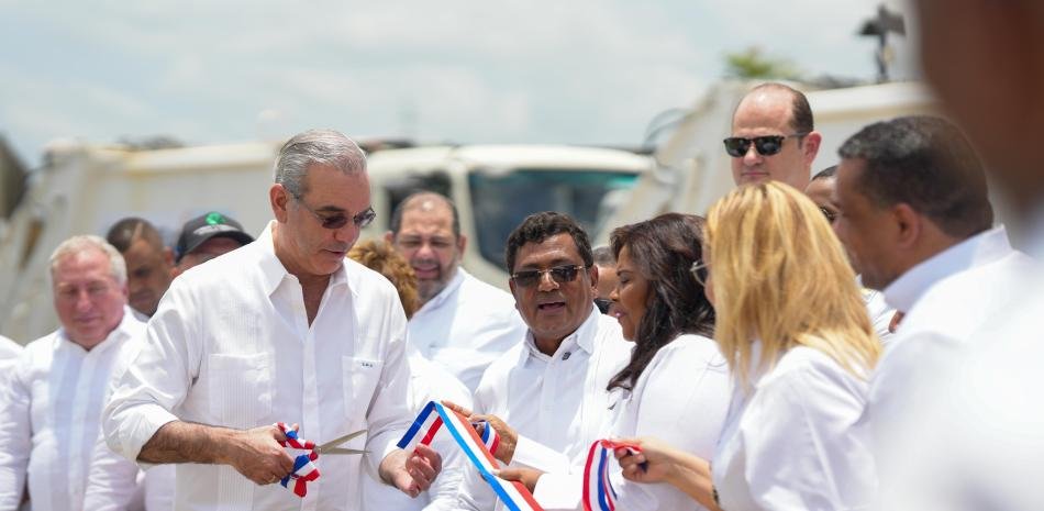 Abinader pone en marcha en Los Alcarrizos una estación de residuos de RD$49 millones