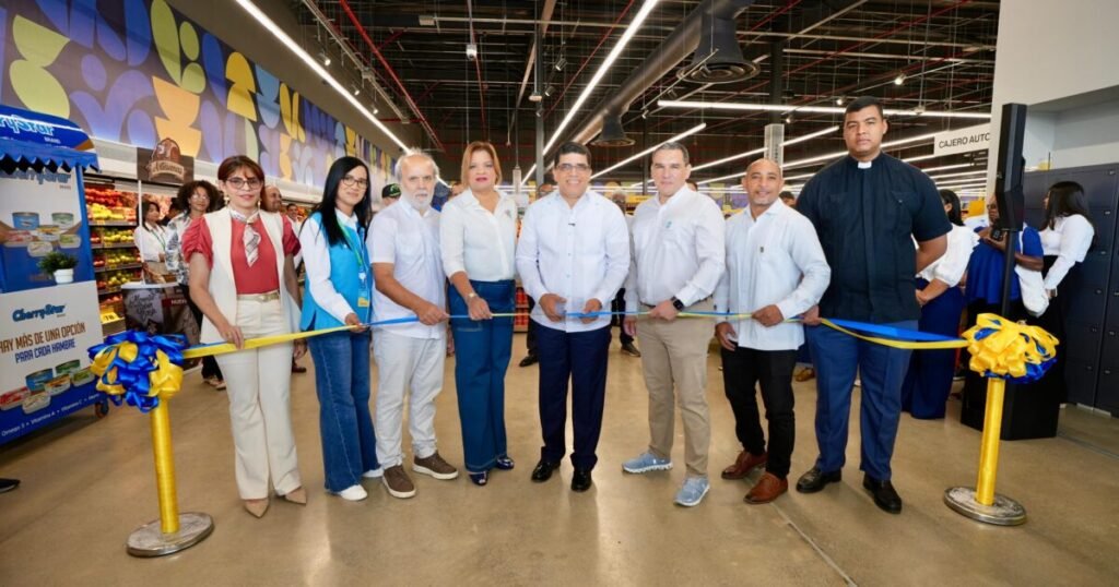 Nueva Multiplaza en San Isidro acentúa la brecha entre inversión privada y gestión pública en Santo Domingo Este