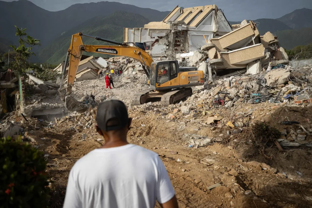 Venezuela eleva a 3.342 los muertos por el doble terremoto y sigue sin aclarar el número de desaparecidos