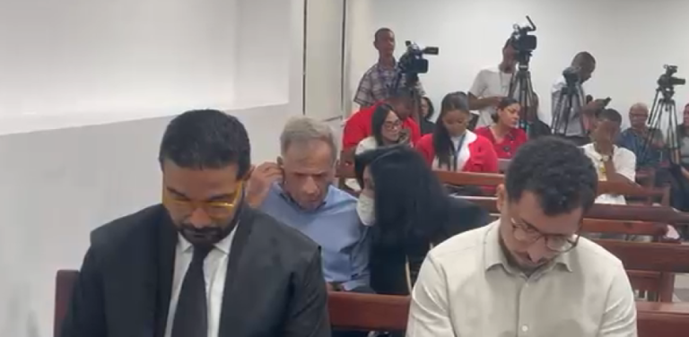 Corte decide si revierte el no ha lugar en caso Pumarol y reabre un expediente bajo escrutinio público