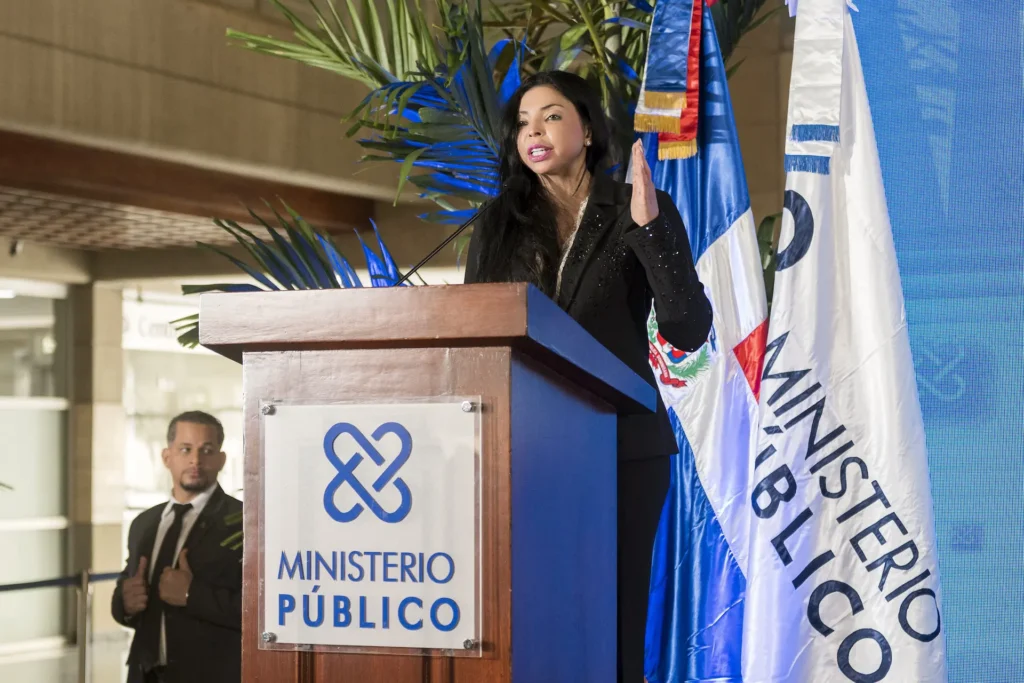 Procuraduría aclara que caricaturas, memes y parodias no quedan penalizados por la reforma al Código Penal