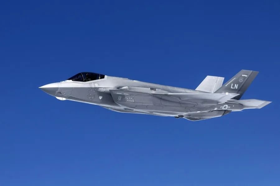EE.UU. reanuda los bombardeos sobre Irán en la octava jornada y crece la presión sobre la escalada
