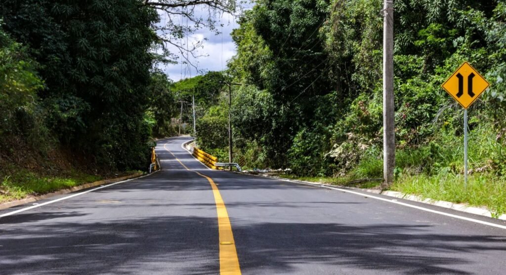 Monte Plata: carreteras absorben la mayor inversión, pero 93 proyectos siguen sin avances