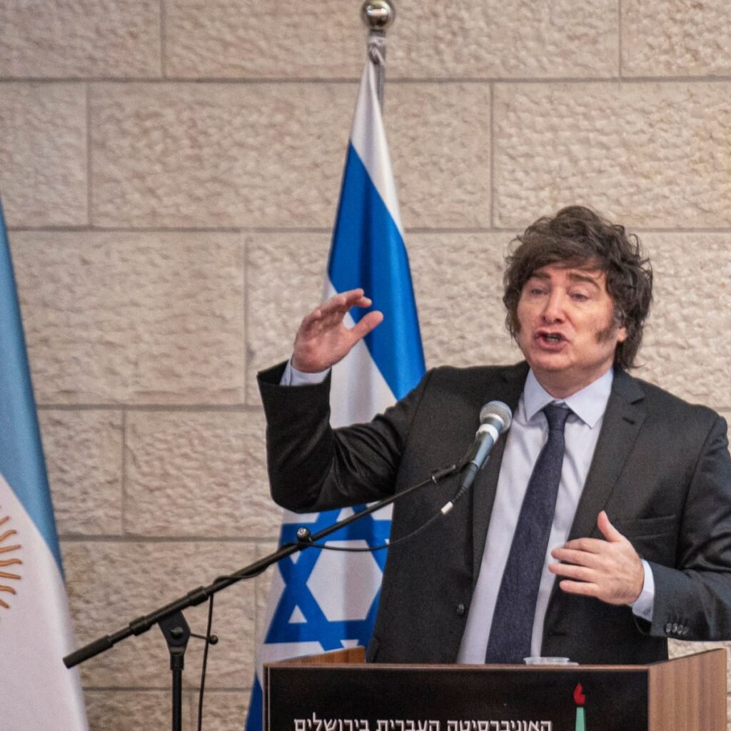 Argentina cubre vencimientos inmediatos, pero vuelve a apoyarse en nuevas colocaciones de deuda