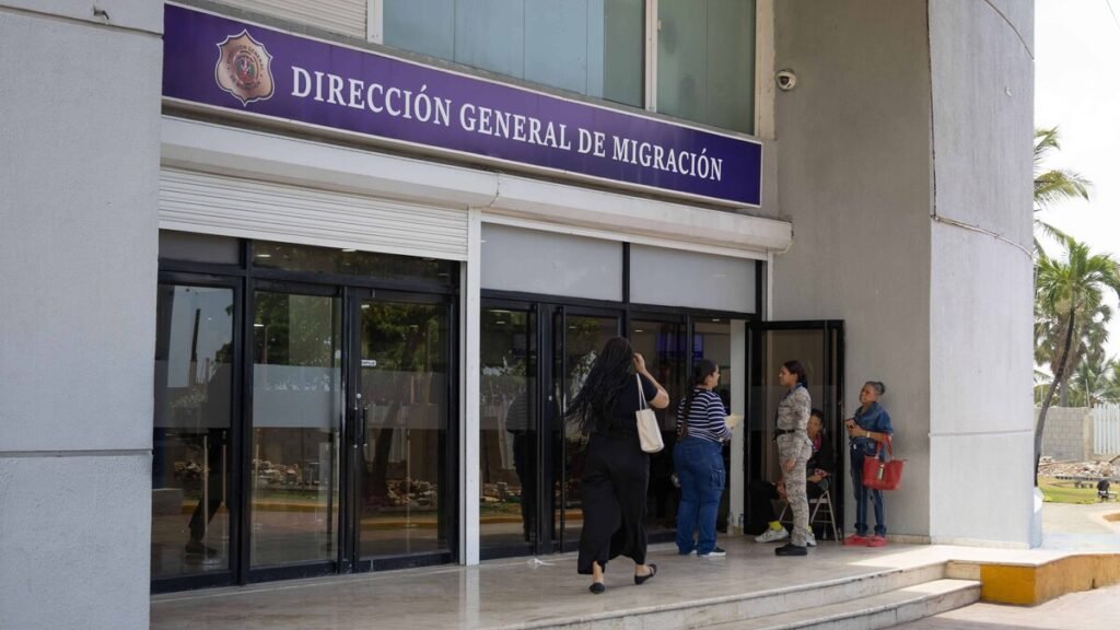 Migración anuncia más operativos y expansión de personal en medio de nuevas promesas de control fronterizo