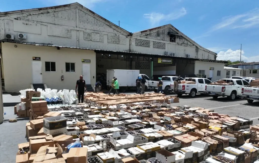 Desmantelan red de alcohol adulterado en San Cristóbal y vuelve la alerta sobre control estatal y riesgo al consumidor