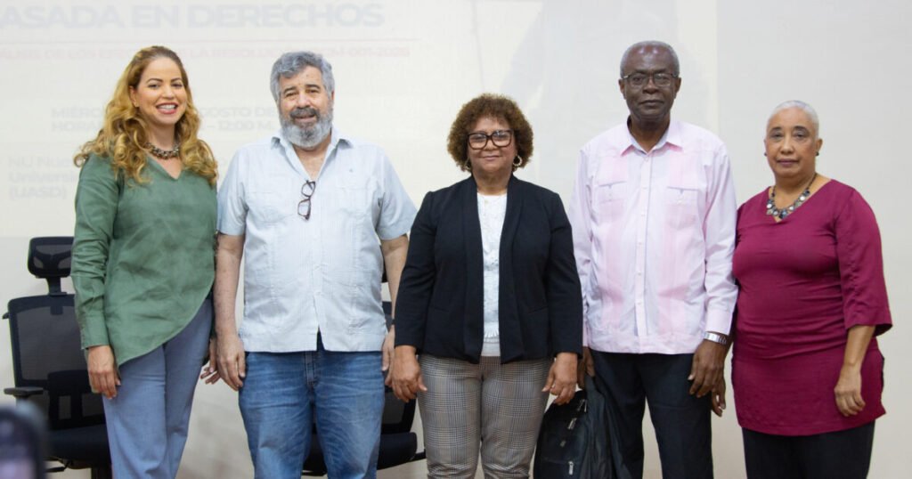 Advierten en la UASD que la nueva resolución migratoria tensiona empleo formal y servicios públicos