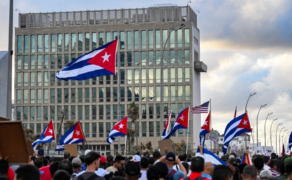 Trump prorroga el embargo a Cuba hasta 2027 y reabre la alerta sobre decisiones de poder con alto costo social