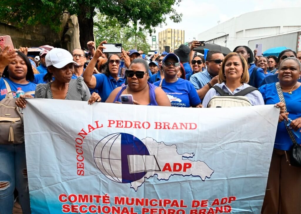 ADP protesta por aulas sin condiciones y cupos pendientes a días del año escolar