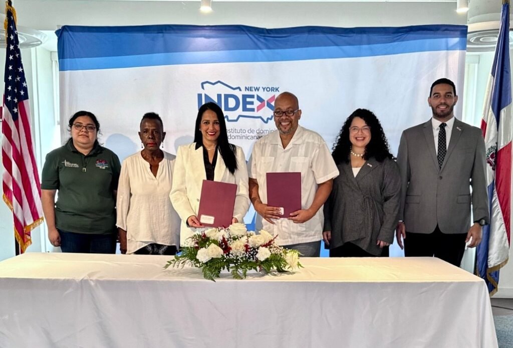 Index y ADC sellan un acuerdo para jóvenes dominicanos en EE.UU. y crece la presión por resultados medibles
