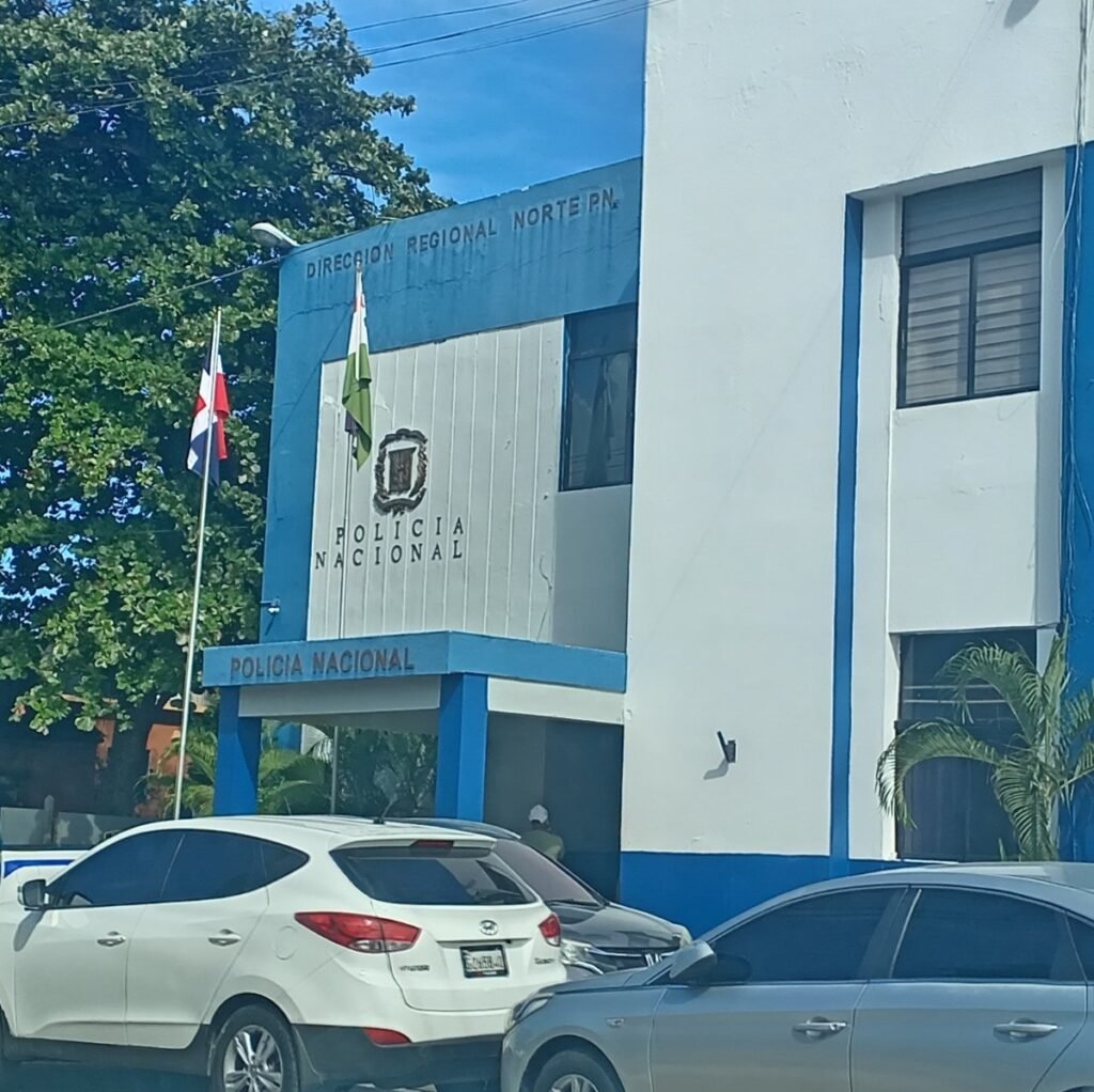 Tres detenidos en Imbert tras allanamientos con armas, municiones y droga ocupadas