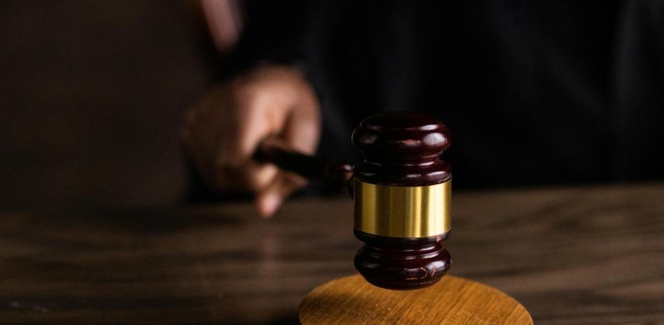 Llevan a juicio a teniente del Ejército por caso de violencia y trata que vuelve a poner bajo escrutinio la respuesta institucional