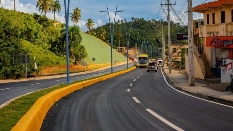 Samaná ejecuta menos de la mitad de su cartera mientras una sola obra absorbe tres de cada cuatro pesos gastados
