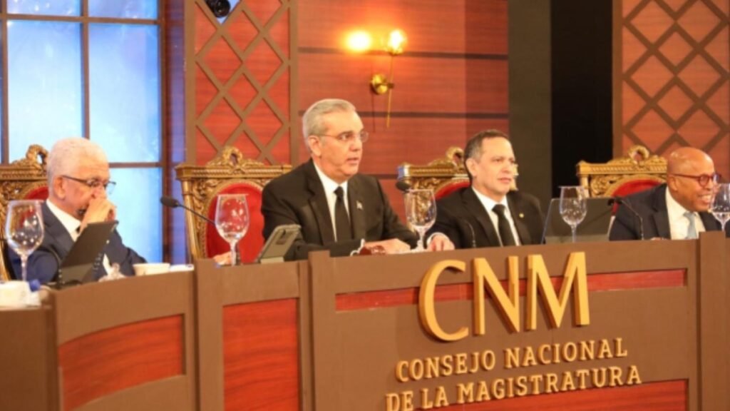 CNM evalúa hoy a siete jueces en el Palacio Nacional, con Abinader al frente y Finjus en alerta