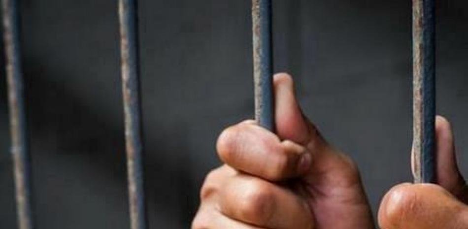 Prisión preventiva en Barahona expone alerta institucional tras denuncia anónima por agresión sexual a cuatro menores