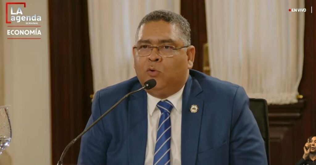 La pobreza cae a 14.58 % y el Gobierno insiste en que la mejora se acelera